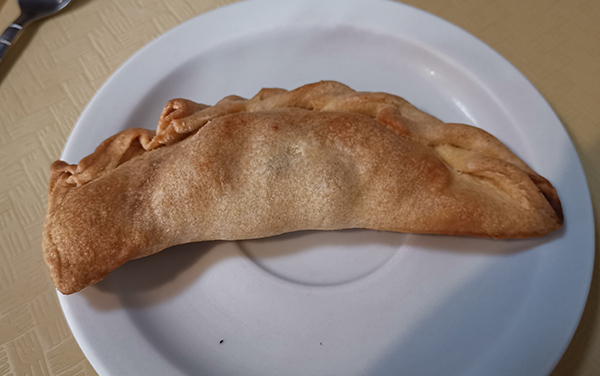 Empanada de Chiverre : Panadería y Cafetería Mil Sabores