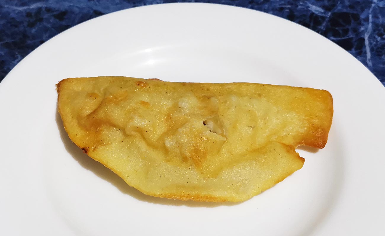 empanada-queso-12oz-empanada-factory-centro-comercial-paseo-de-las-flores-distrito-guarari-canton-heredia-13062024