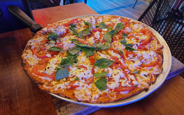 Pizza Margarita : Restaurante Casa Baula